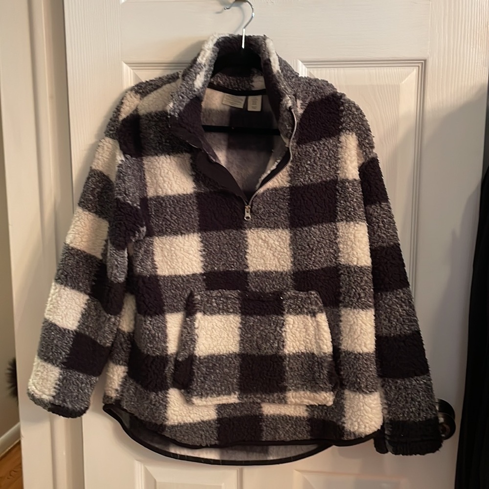 🌦️ Cozy Pullover ⛈️ - Picture 2 of 7